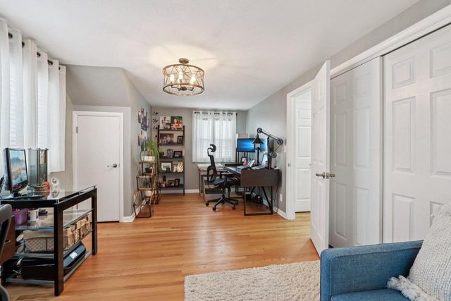 1341 E Roberta AVENUE, Waukesha, WI 53186