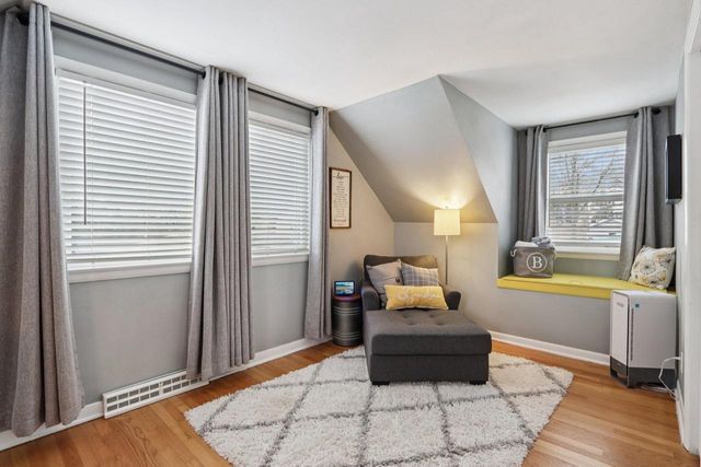 1341 E Roberta AVENUE, Waukesha, WI 53186