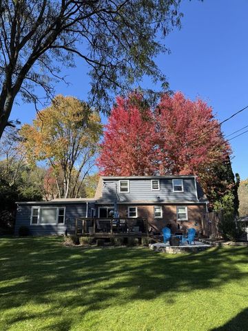 1341 E Roberta AVENUE, Waukesha, WI 53186