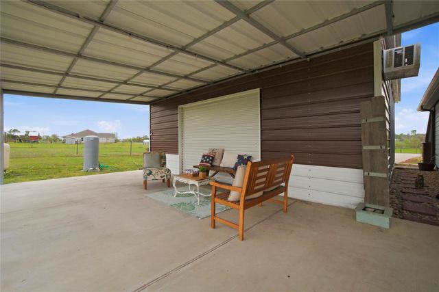 5037 Horseshoe Drive, Anderson, TX 77830