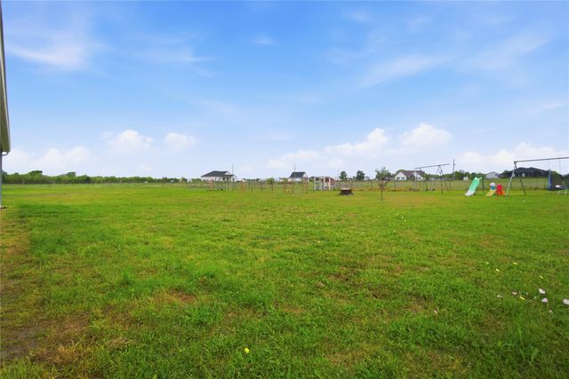 5037 Horseshoe Drive, Anderson, TX 77830