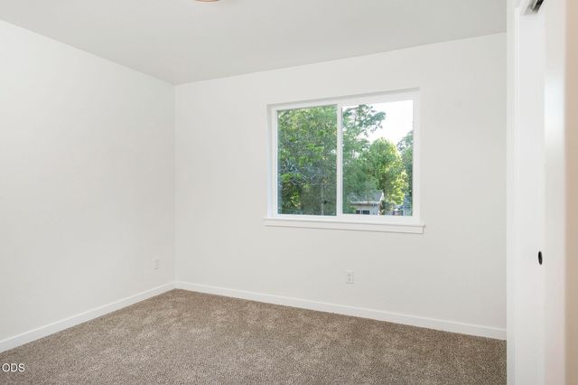 1310 NW Conklin Avenue, Grants Pass, OR 97526
