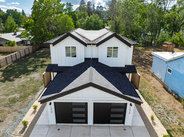 1310 NW Conklin Avenue, Grants Pass, OR 97526