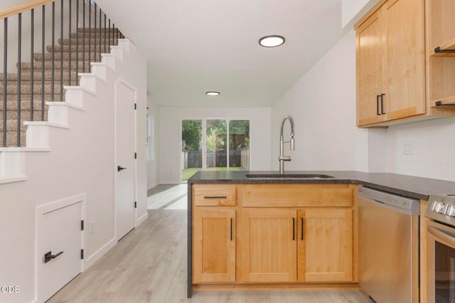 1310 NW Conklin Avenue, Grants Pass, OR 97526