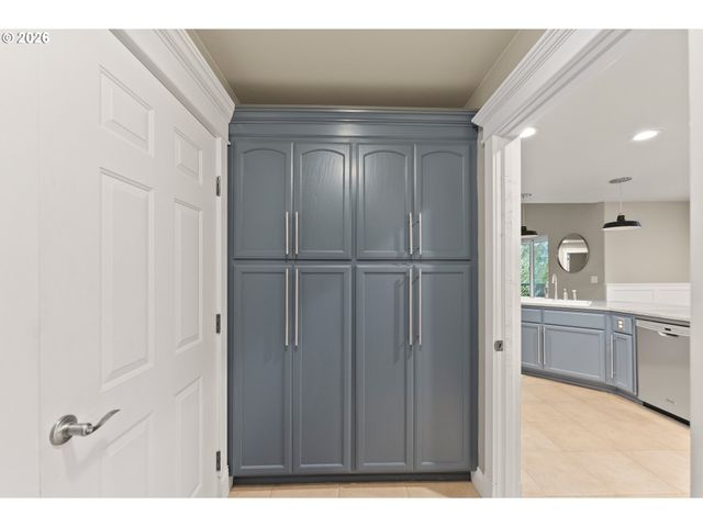 235 MELROSE TERRACE Ln, Roseburg, OR 97471