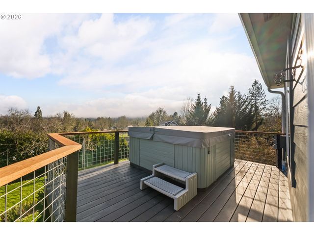 235 MELROSE TERRACE Ln, Roseburg, OR 97471