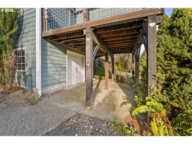 235 MELROSE TERRACE Ln, Roseburg, OR 97471