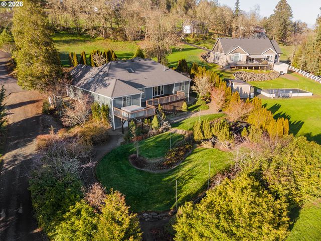 235 MELROSE TERRACE Ln, Roseburg, OR 97471