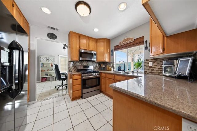 12896 Emerald Bay Court, Yucaipa, CA 92399