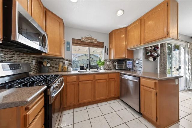 12896 Emerald Bay Court, Yucaipa, CA 92399