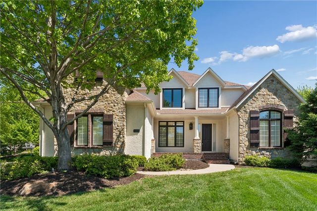 13917 Mastin Street, Overland Park, KS 66213