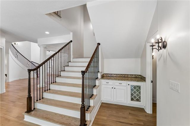 13917 Mastin Street, Overland Park, KS 66213