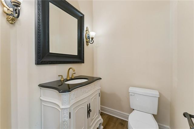 13917 Mastin Street, Overland Park, KS 66213