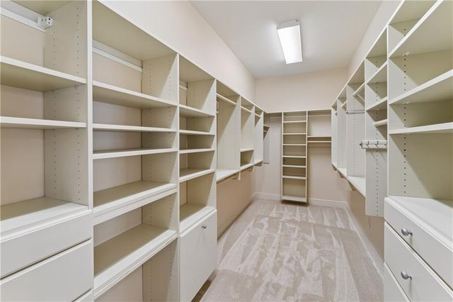 13917 Mastin Street, Overland Park, KS 66213