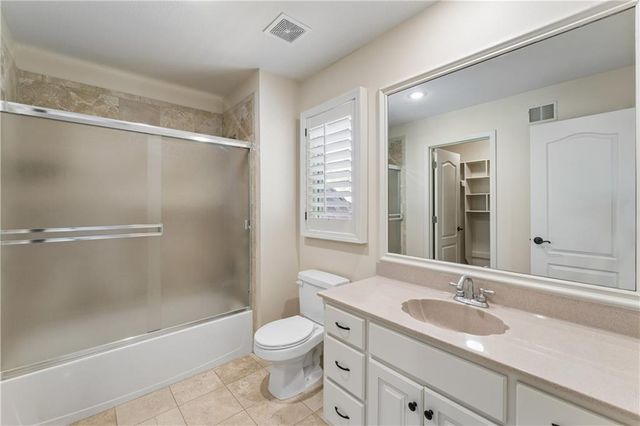 13917 Mastin Street, Overland Park, KS 66213