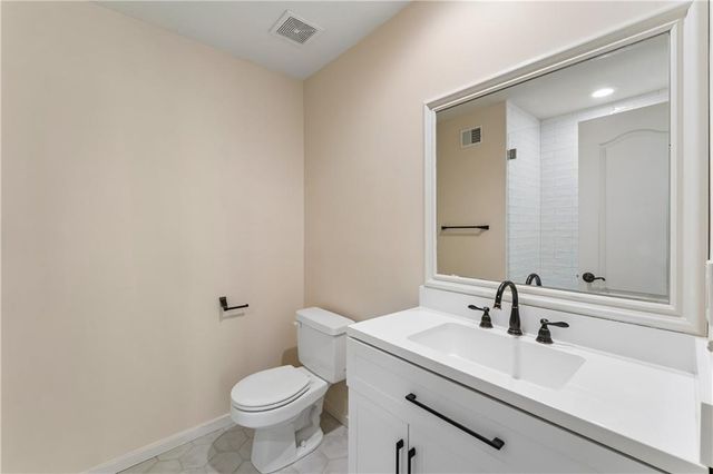 13917 Mastin Street, Overland Park, KS 66213