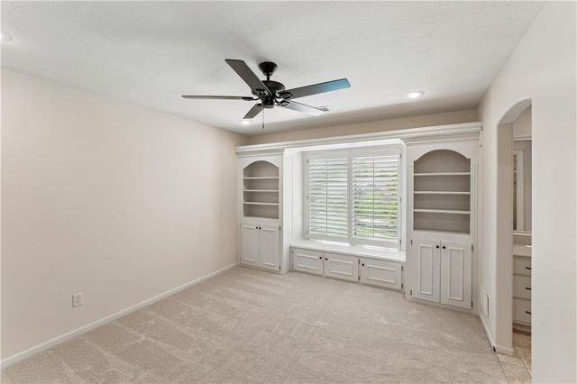 13917 Mastin Street, Overland Park, KS 66213
