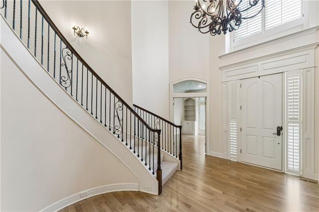 13917 Mastin Street, Overland Park, KS 66213