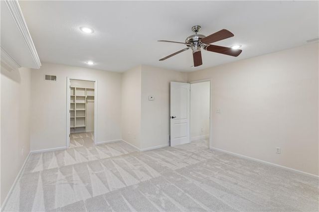 13917 Mastin Street, Overland Park, KS 66213