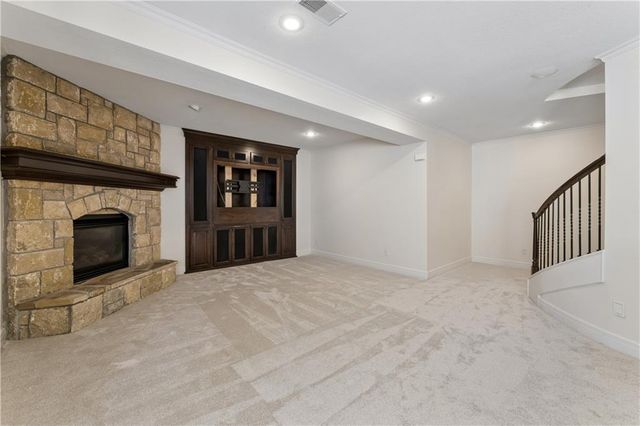 13917 Mastin Street, Overland Park, KS 66213