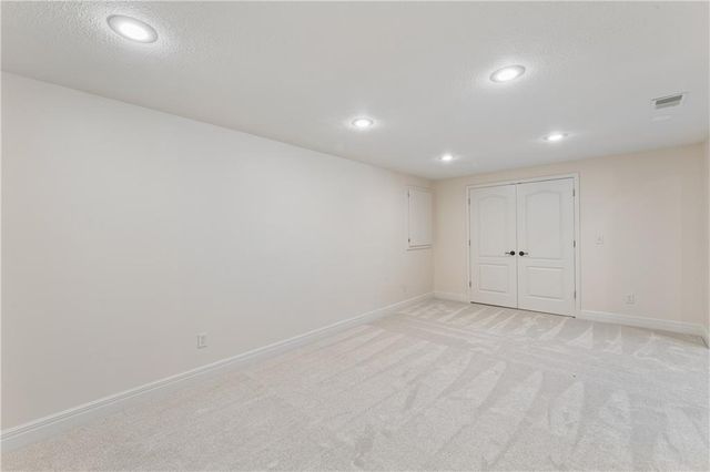 13917 Mastin Street, Overland Park, KS 66213