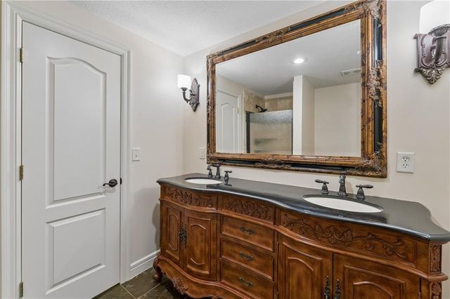 13917 Mastin Street, Overland Park, KS 66213