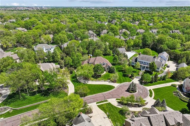 13917 Mastin Street, Overland Park, KS 66213