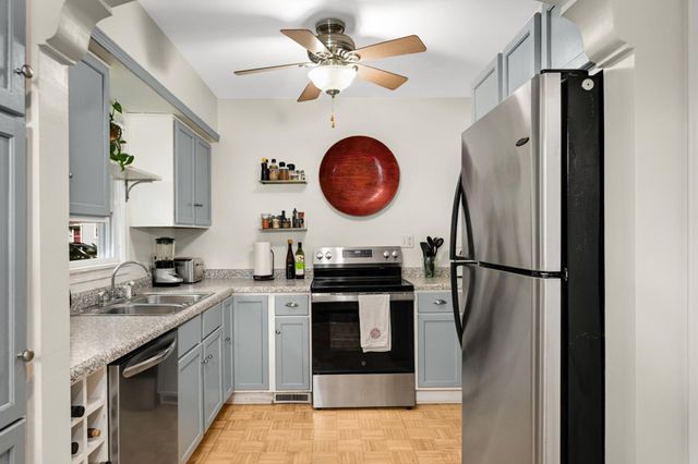 2913 Florida Avenue S, Saint Louis Park, MN 55426