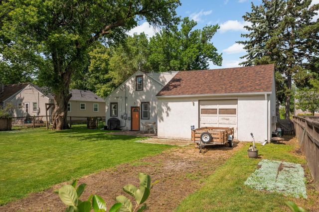 2913 Florida Avenue S, Saint Louis Park, MN 55426