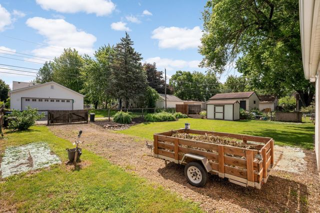 2913 Florida Avenue S, Saint Louis Park, MN 55426