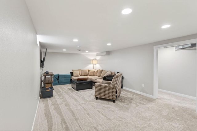 6460 Elmwood Drive, Loretto, MN 55357