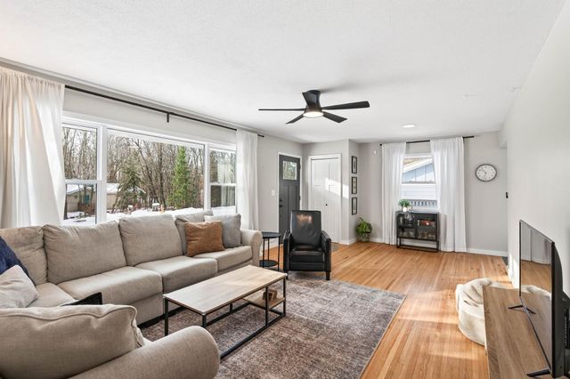 6460 Elmwood Drive, Loretto, MN 55357