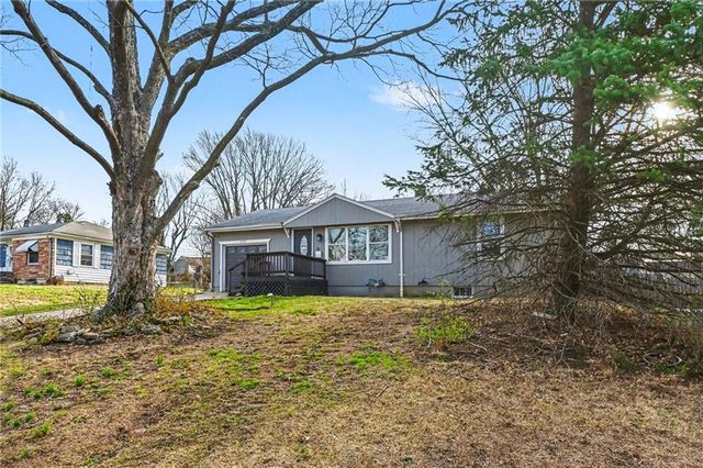 5715 Cedar Avenue, Raytown, MO 64133