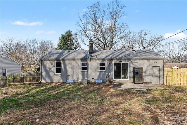 5715 Cedar Avenue, Raytown, MO 64133