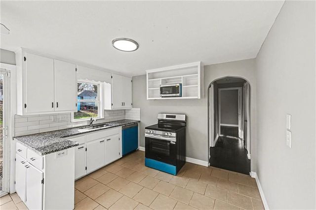 5715 Cedar Avenue, Raytown, MO 64133