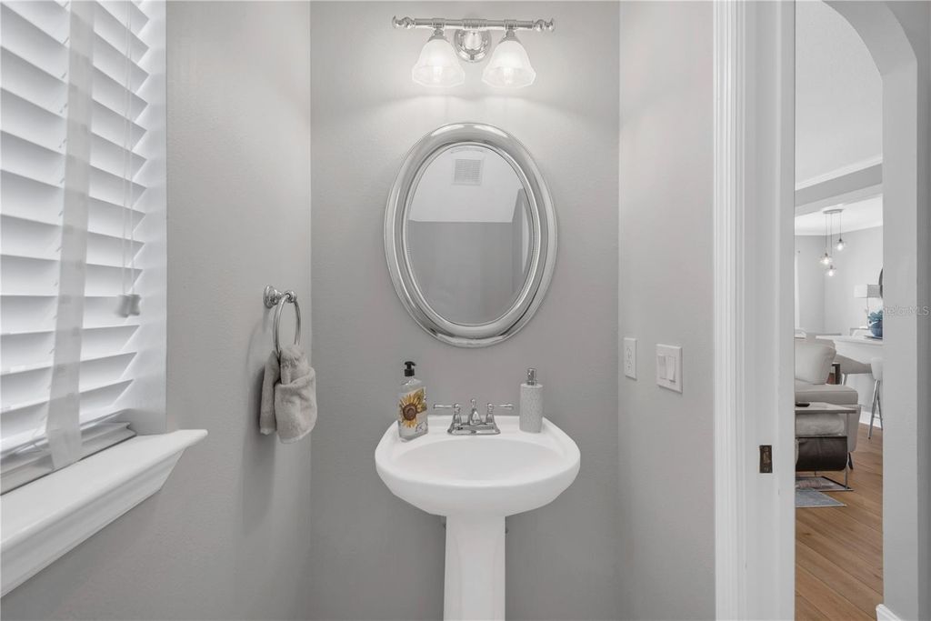 Image 11 of property listing at 3150 TOSCANA CIRCLE, Tampa, FL 33611