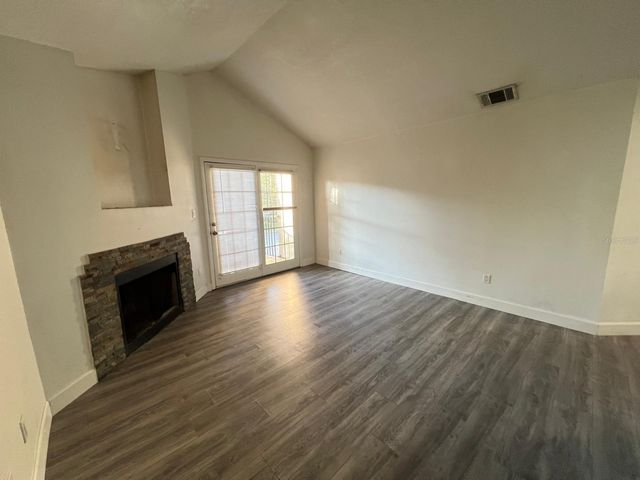 236 AFTON SQUARE 305, Altamonte Springs, FL 32714