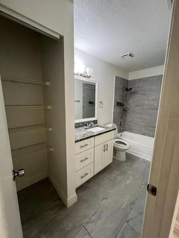 236 AFTON SQUARE 305, Altamonte Springs, FL 32714