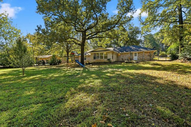 220 Eitelman Ln, Longview, TX 75605