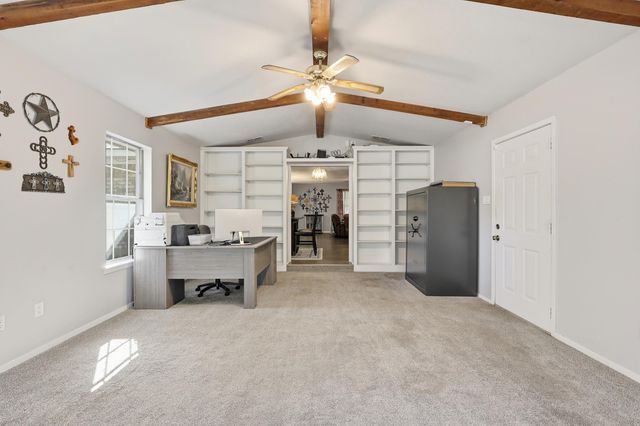 220 Eitelman Ln, Longview, TX 75605