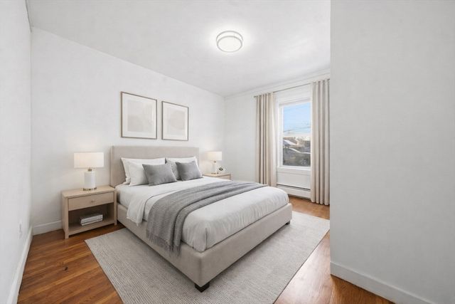 10 3rd Ave 1, Lowell, MA 01854