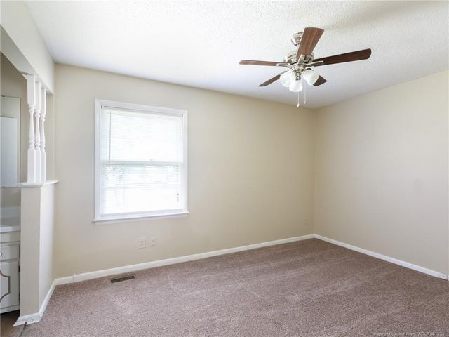 3249 Glenmore Drive, Hope Mills, NC 28348