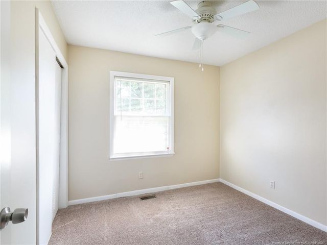 3249 Glenmore Drive, Hope Mills, NC 28348