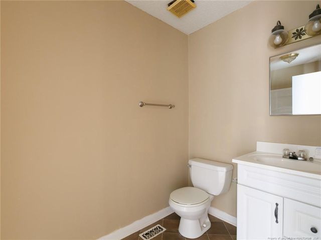 3249 Glenmore Drive, Hope Mills, NC 28348