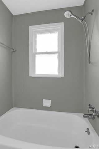 26 Lamar Drive, Jennings, MO 63136