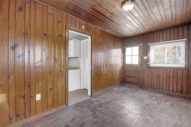 26 Lamar Drive, Jennings, MO 63136