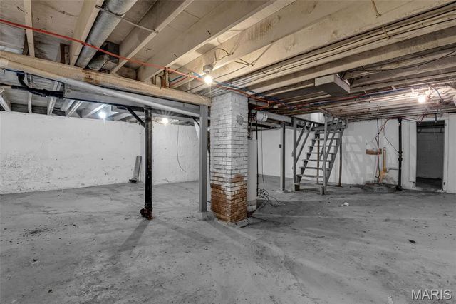 26 Lamar Drive, Jennings, MO 63136