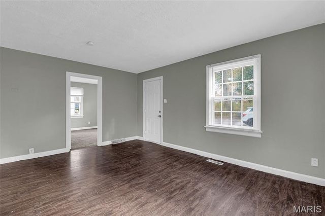 26 Lamar Drive, Jennings, MO 63136