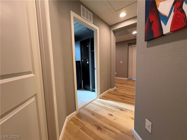 5751 Hoye Canyon Road, Las Vegas, NV 89148