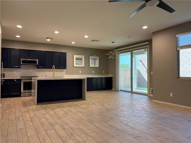 5751 Hoye Canyon Road, Las Vegas, NV 89148